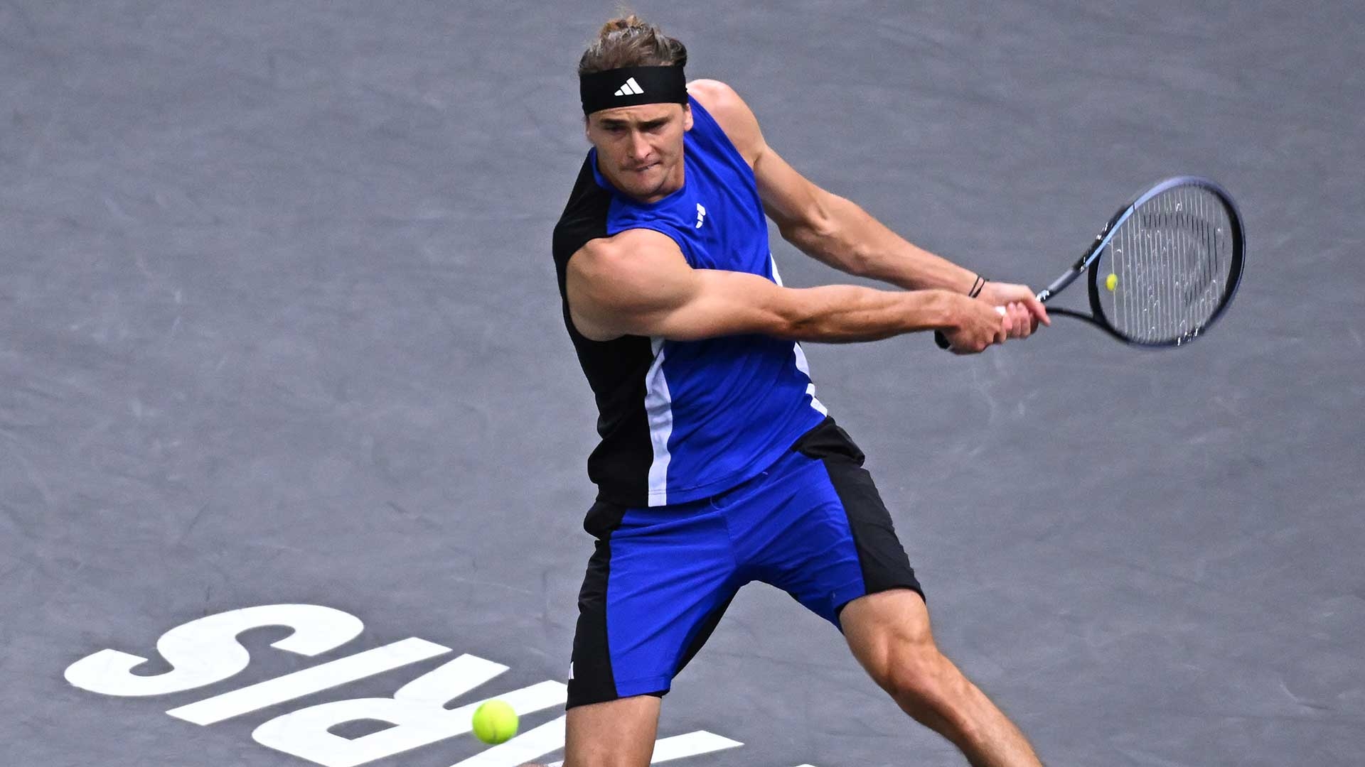 爱游戏下载-年终总决赛轻取联合杯，兹维列夫状态火热