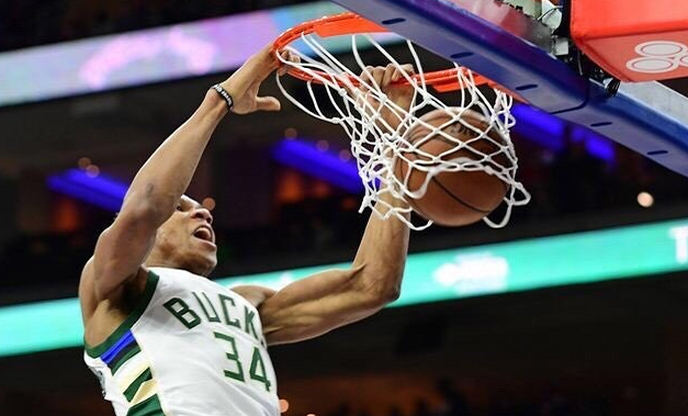 希腊篮球联赛季后赛：雅典雄鹿队取得开门红