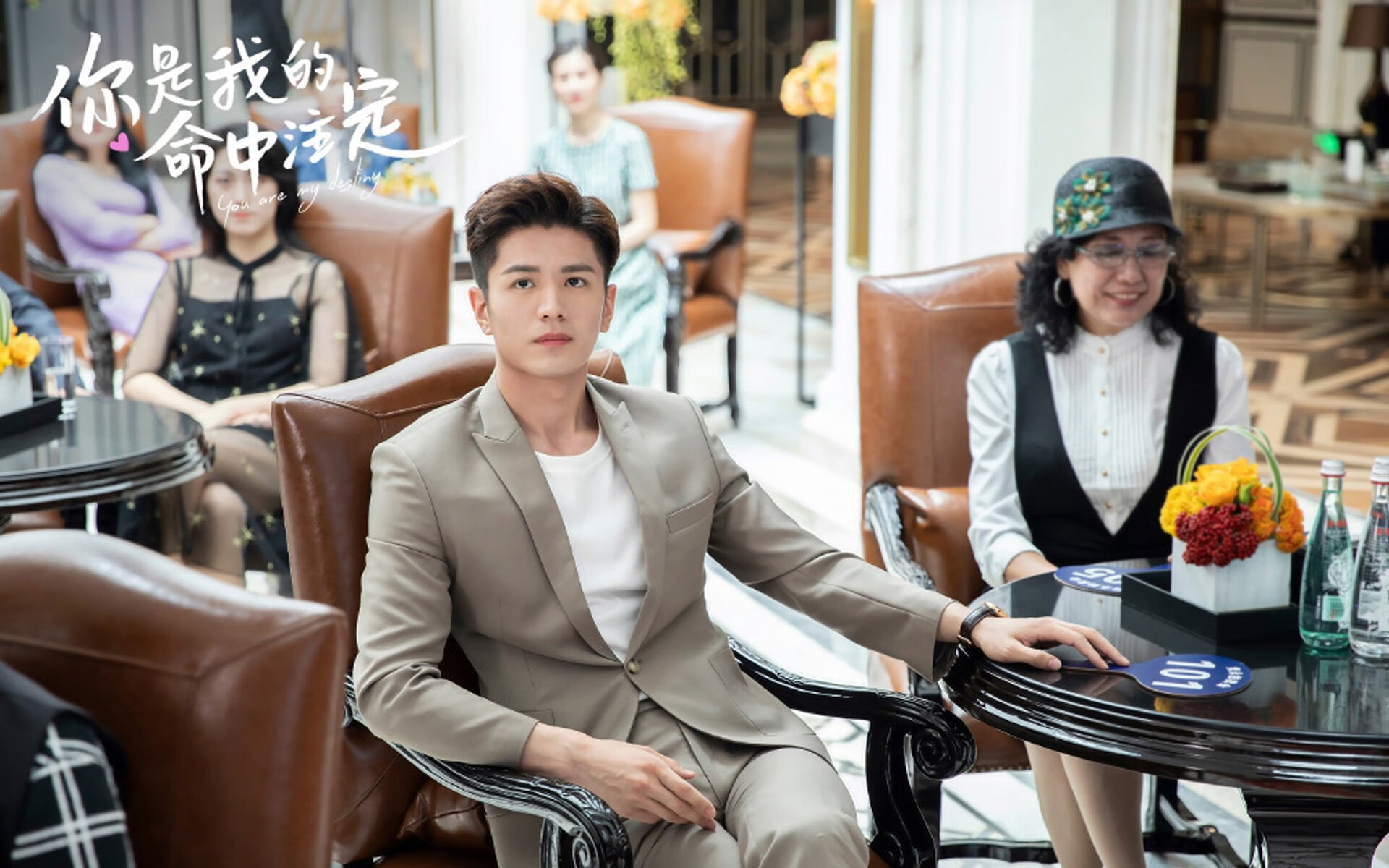 爱游戏下载-周冠宇驾阿斯顿马丁轻取威廉姆斯，全场统治演绎速度传奇