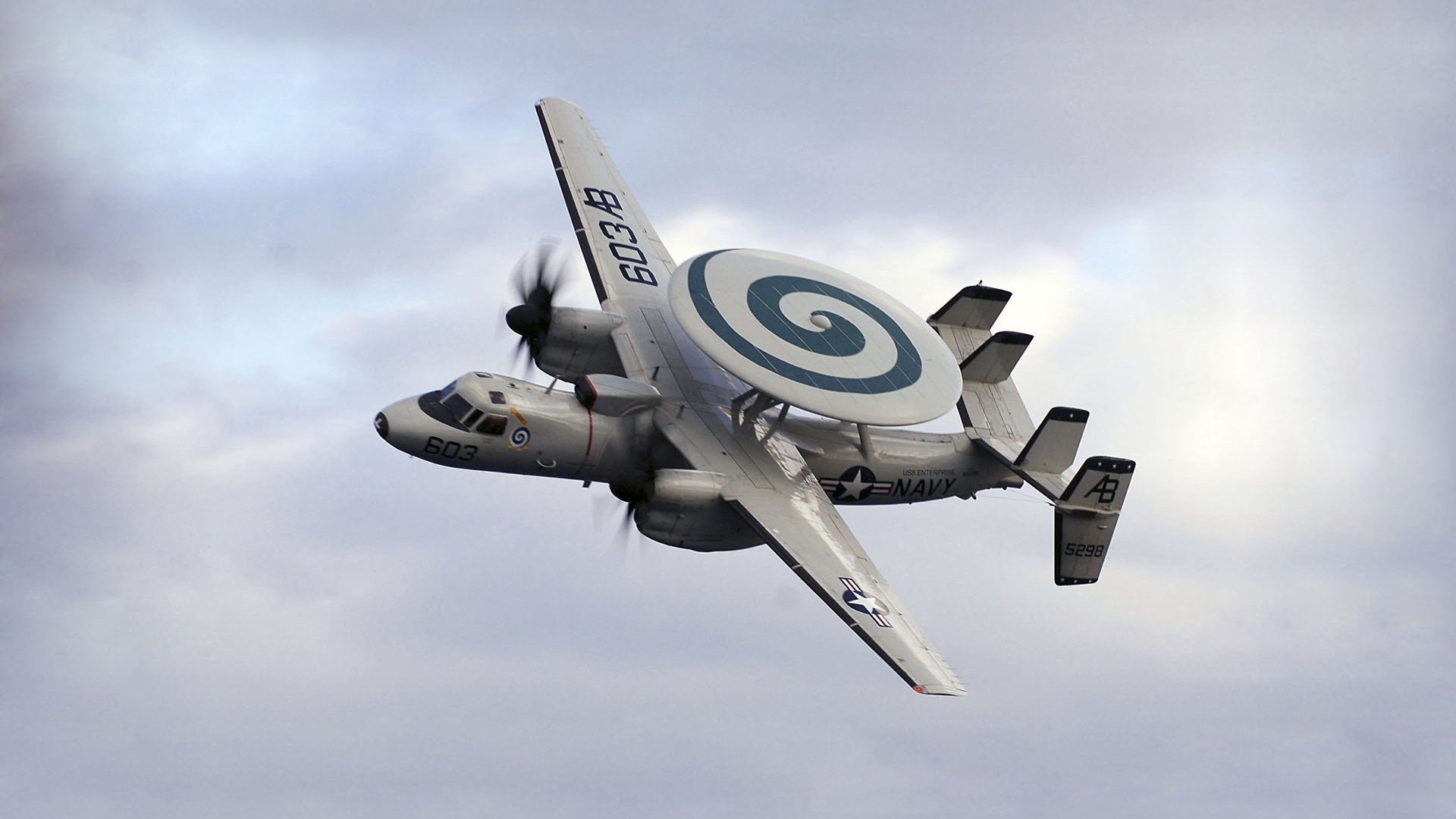 阿尔卡拉斯，以美网为薪，点燃拉沃尔杯的淬火之战