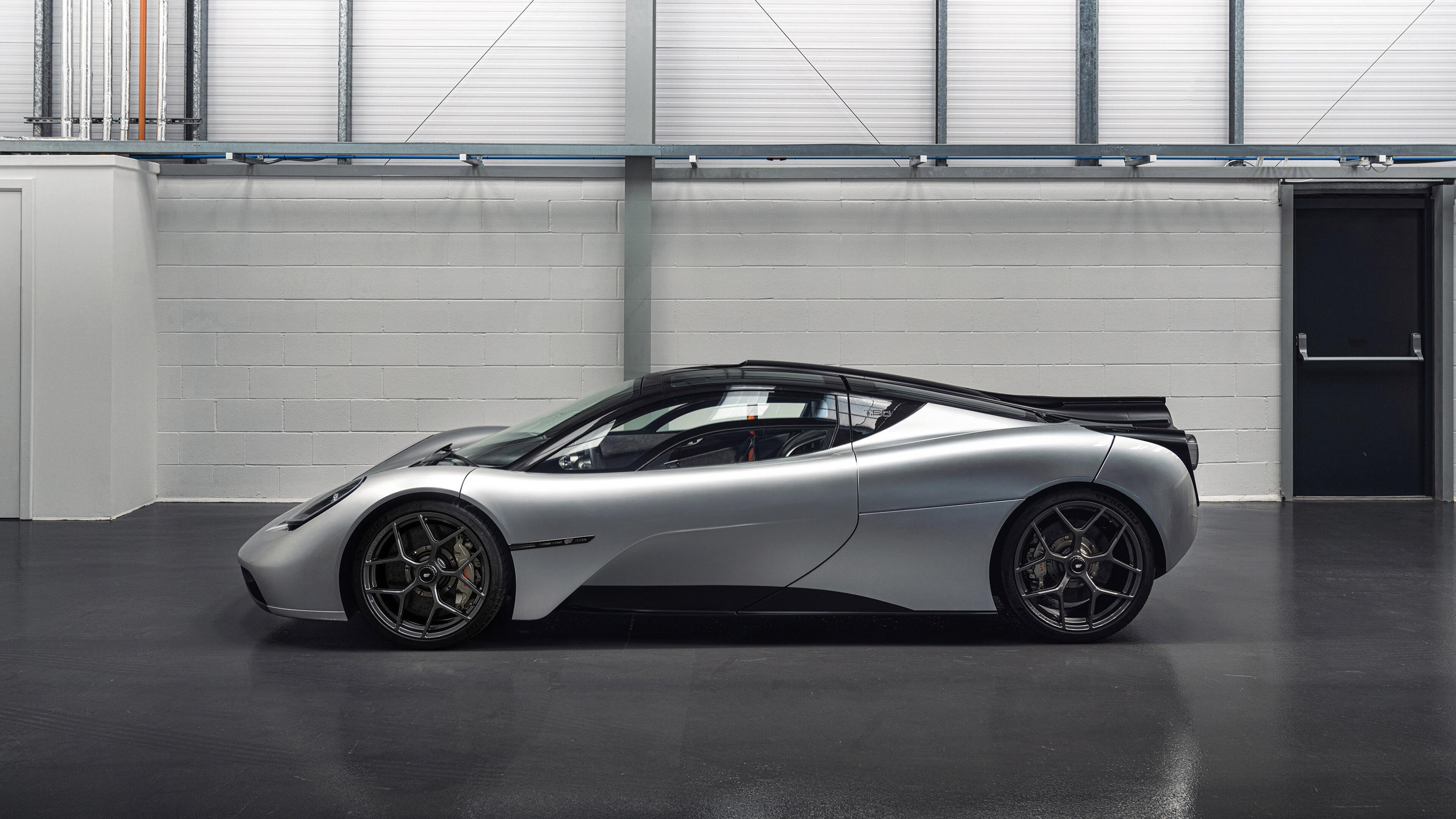 英格兰之盾破茧成蝶，2026世界杯之夜，赖斯在英阿焦点战证明自己