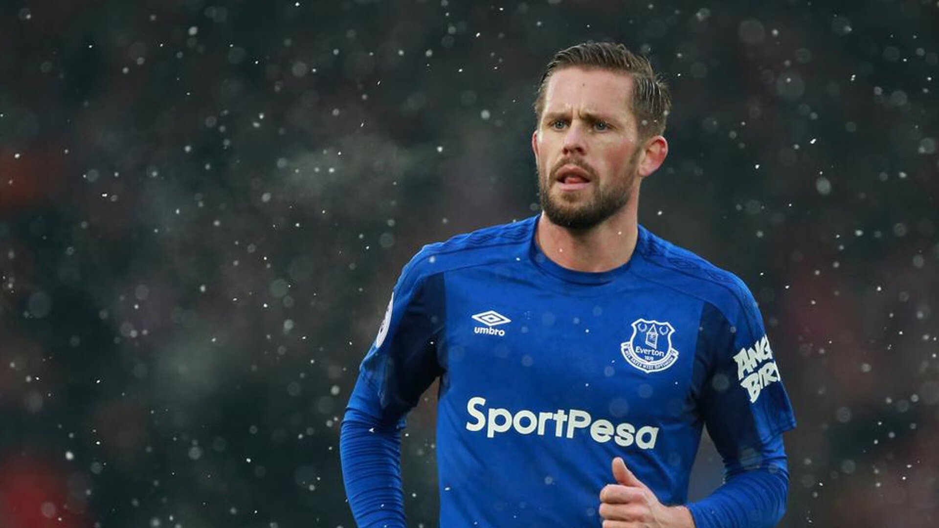 跨洋对决,当深圳防线遭遇降维打击,西亚卡姆的全方位轰炸无人能解