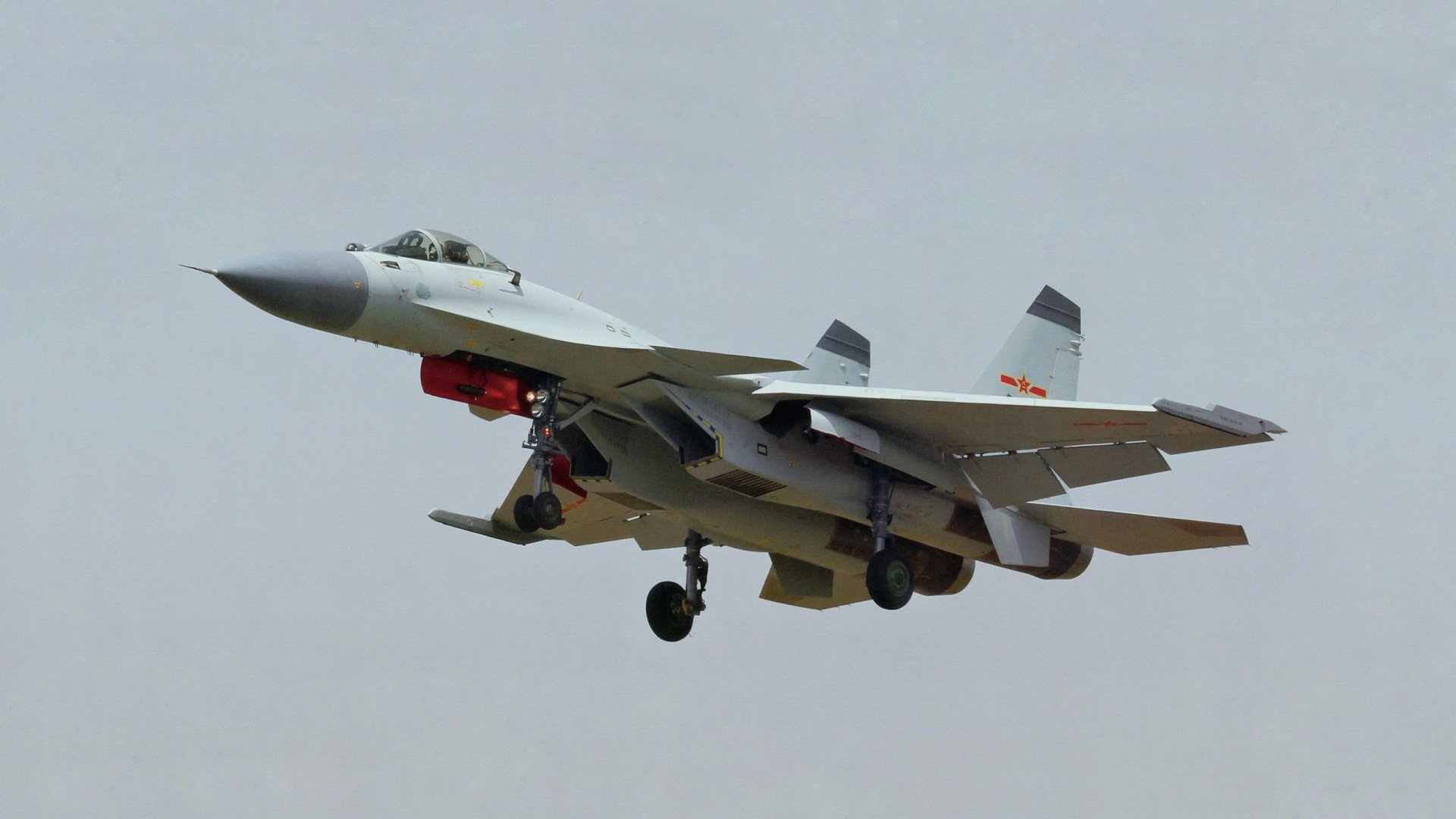 平行时空的交汇点，同一夜，两个足球世界的故事