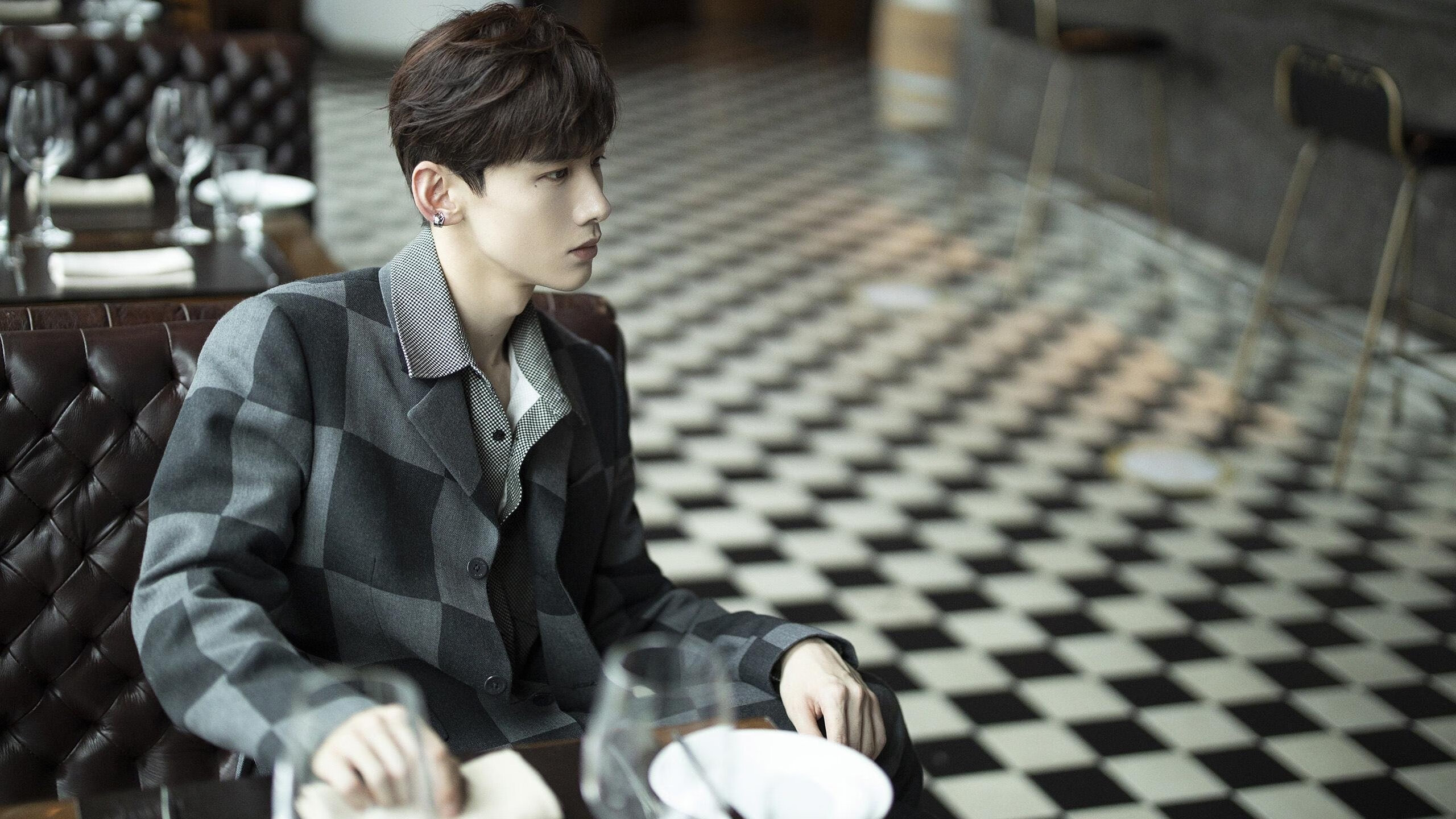 定海神针！保罗末节15分导演逆转，76人高效攻防击溃步行者