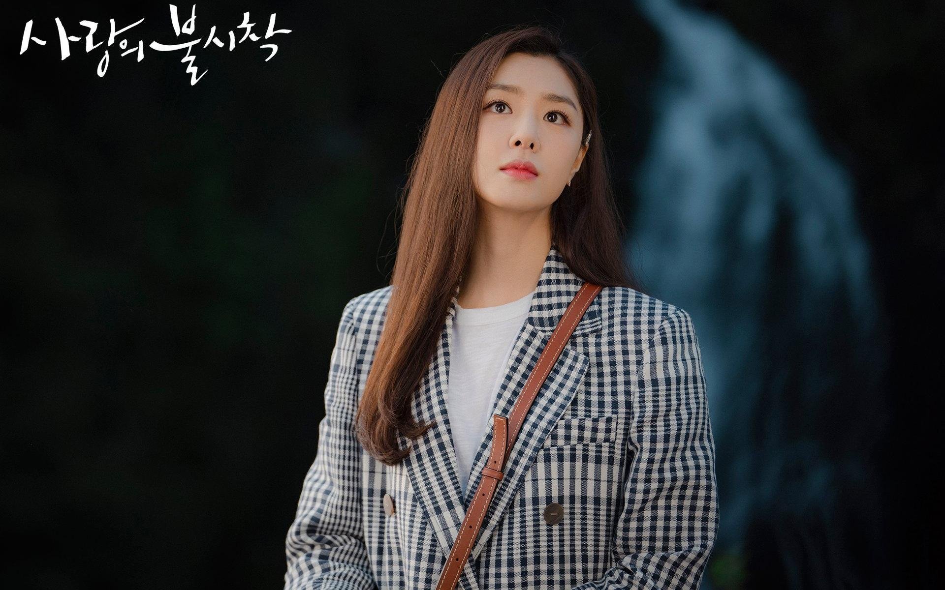 西甲国家德比之夜，佩德里用一束光点亮足球的未来